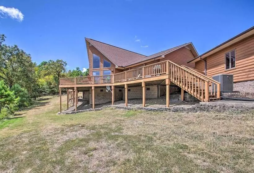 Spacious House W/ Wraparound Deck + Mtn Views!