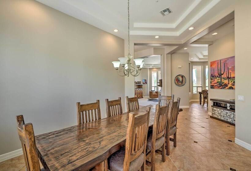 Stunning Cave Creek Home W/ Infinity Pool!