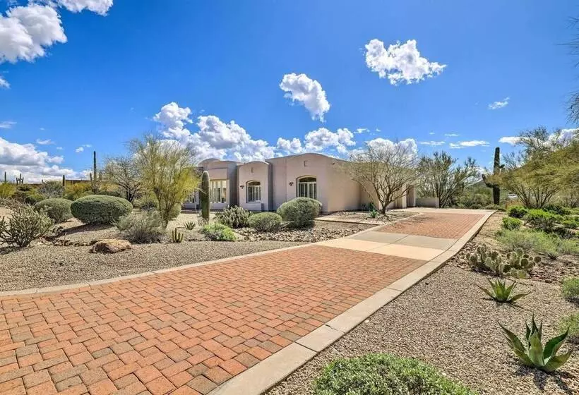 Stunning Cave Creek Home W/ Infinity Pool!