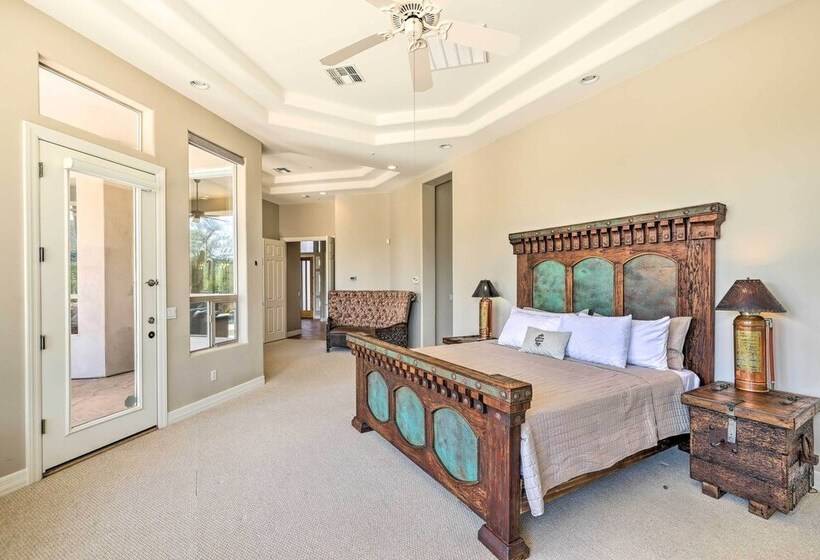 Stunning Cave Creek Home W/ Infinity Pool!