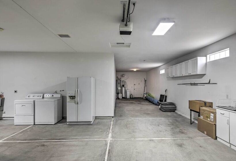 Sunny Snowbird S Retreat W/ Lake Havasu Views!