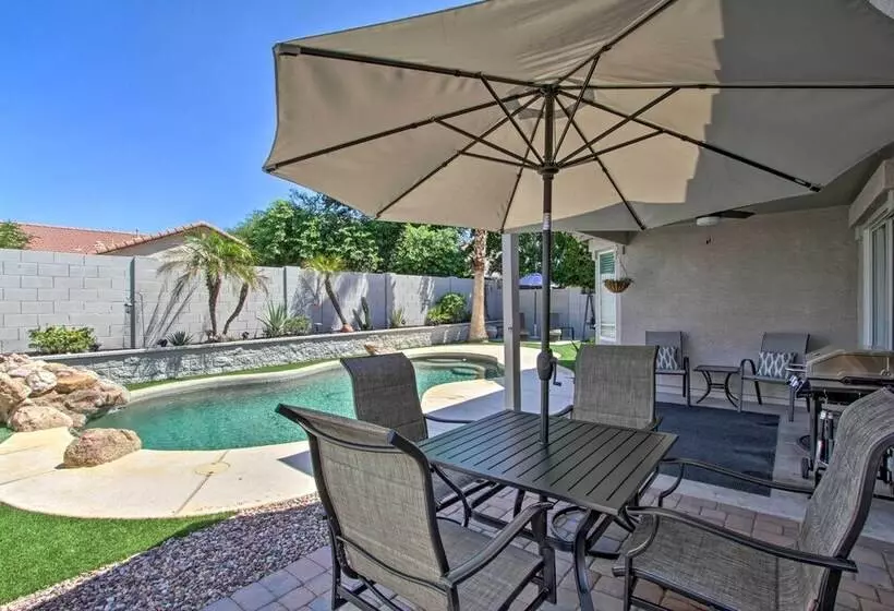 Surprise House W/ Pool, Patio & Gas Grill!