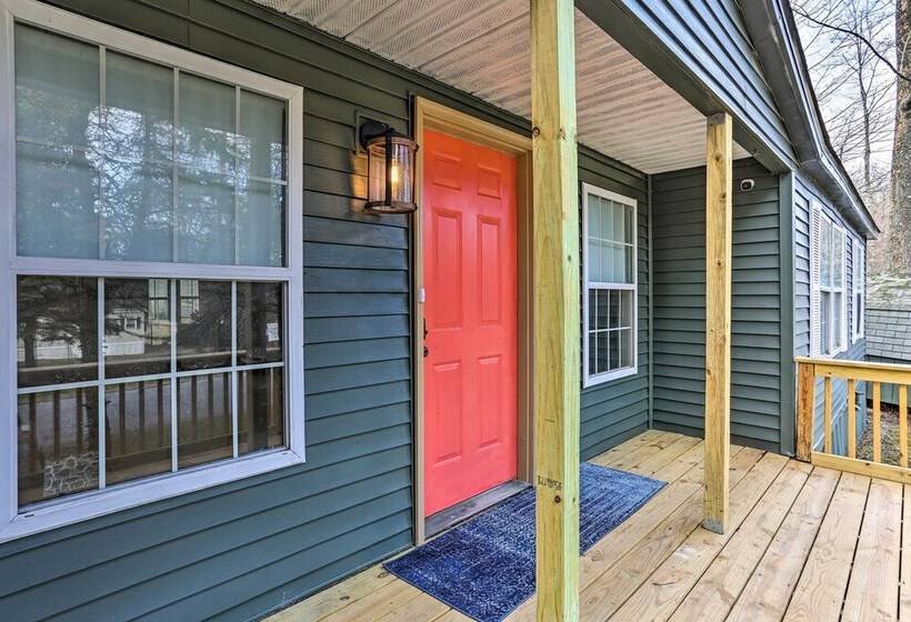 Kayaks, Electric Bicycles: Greentown Hideaway!