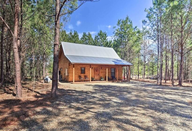 The Breeze Broken Bow Cabin W/ Hot Tub & Deck!