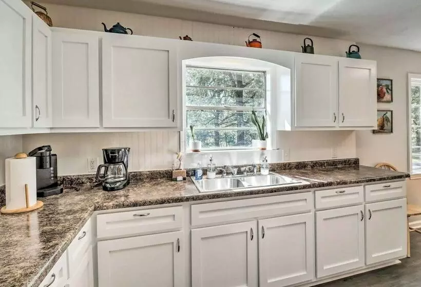 The Old Parsonage  Pindall House W/ Patio!