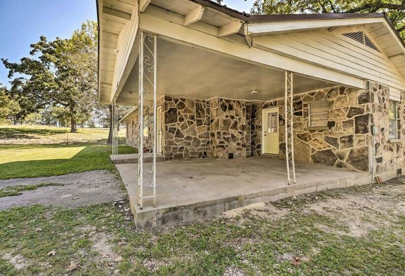The Old Parsonage  Pindall House W/ Patio!