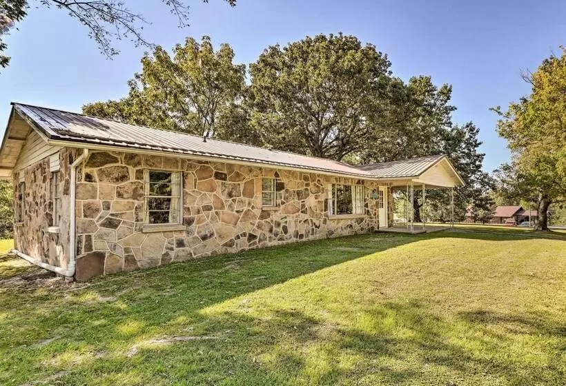 The Old Parsonage  Pindall House W/ Patio!