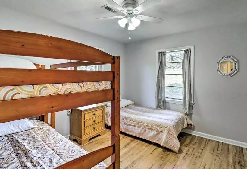 The Old Parsonage  Pindall House W/ Patio!