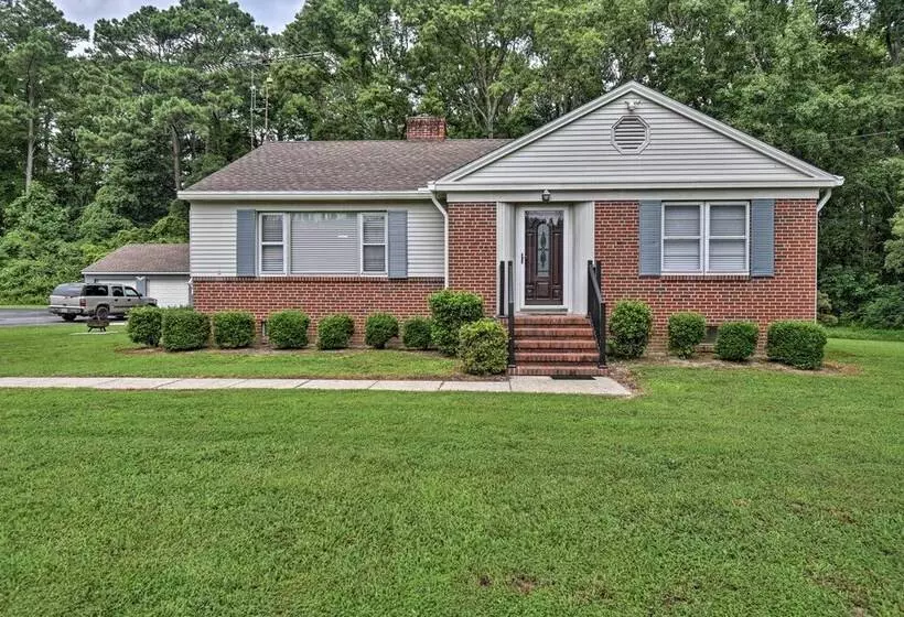 The Oyster Bed  Retreat W/ Pool & Game Room