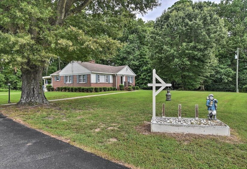 The Oyster Bed  Retreat W/ Pool & Game Room
