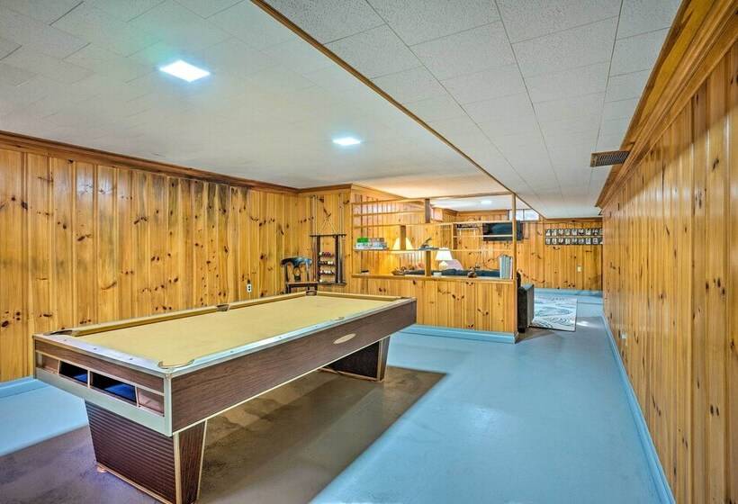 The Oyster Bed  Retreat W/ Pool & Game Room