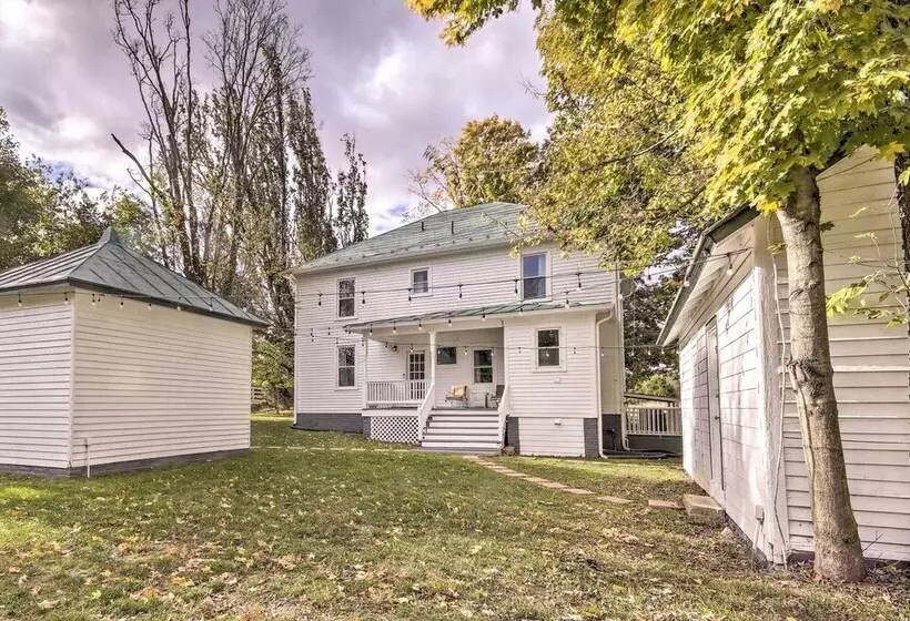 Thomson Farm  Classic Home < 10 Mi To Vineyards!