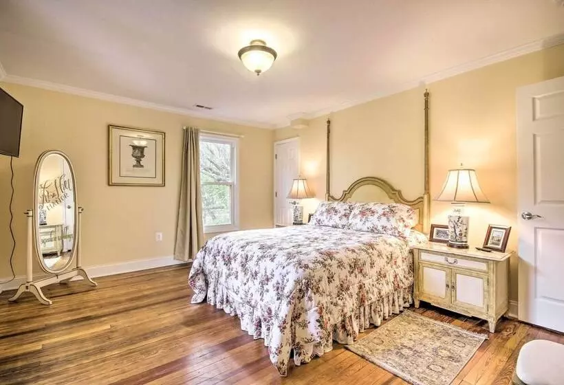 Thomson Farm  Classic Home < 10 Mi To Vineyards!