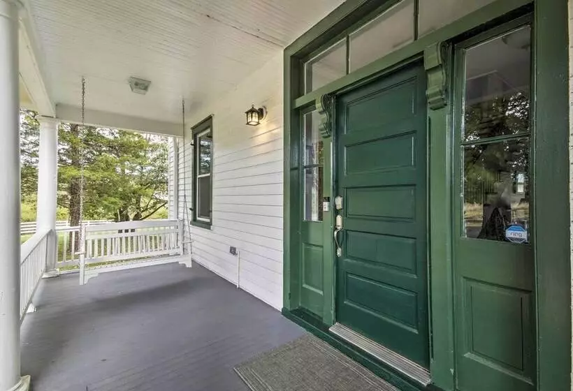 Thomson Farm  Classic Home < 10 Mi To Vineyards!