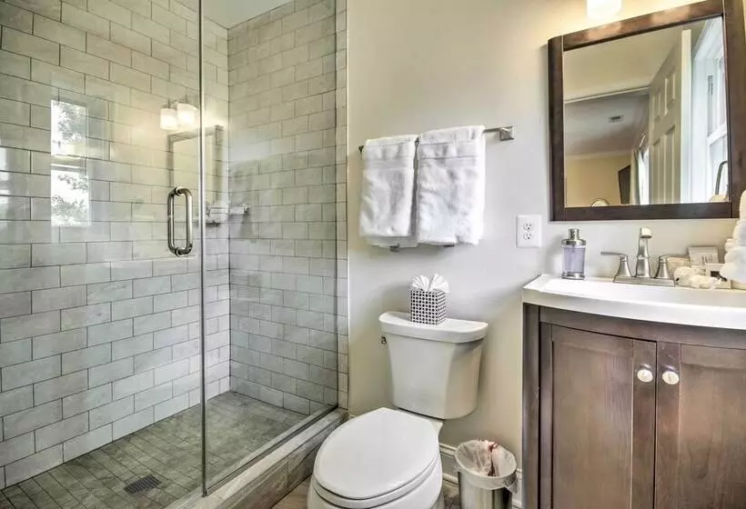 Thomson Farm  Classic Home < 10 Mi To Vineyards!