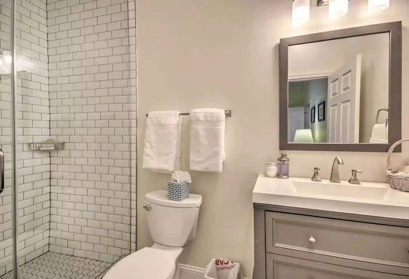 Thomson Farm  Classic Home < 10 Mi To Vineyards!