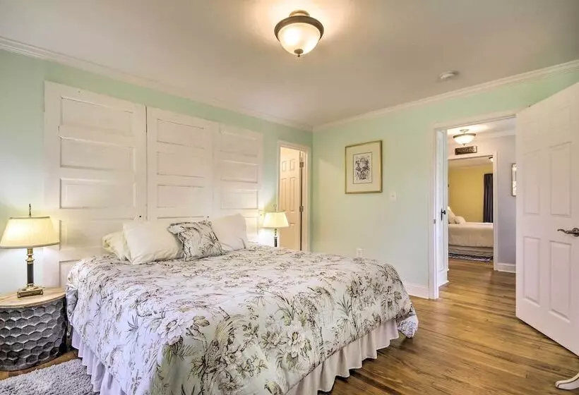 Thomson Farm  Classic Home < 10 Mi To Vineyards!