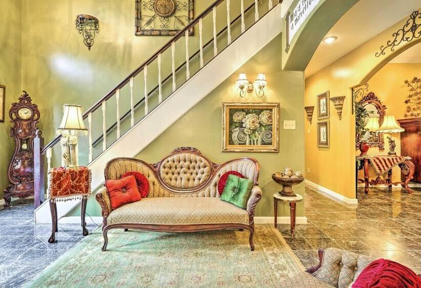 Victorian Hernando Home ~ 25 Miles To Memphis