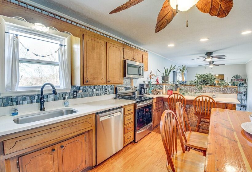 Waterfront Family Retreat W/ Fire Pit & Canoe