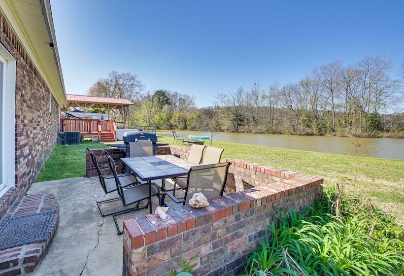 Waterfront Family Retreat W/ Fire Pit & Canoe