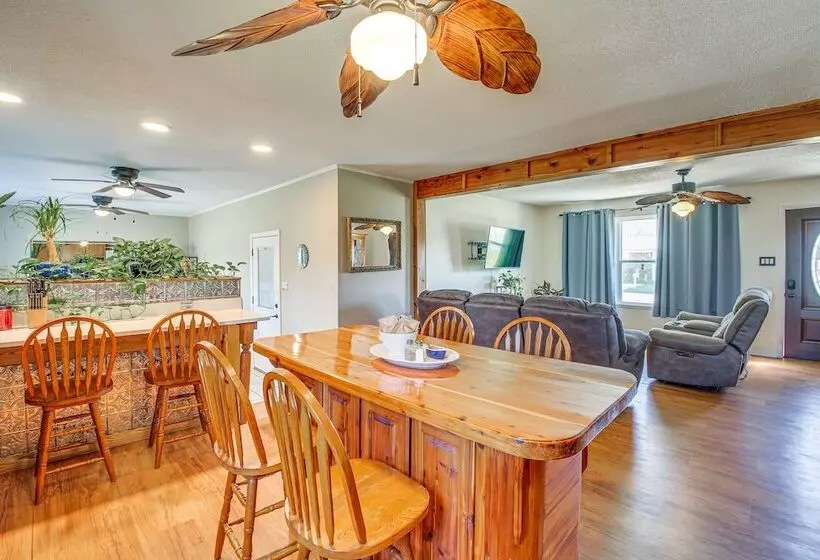 Waterfront Family Retreat W/ Fire Pit & Canoe