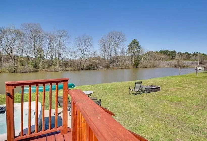 Waterfront Family Retreat W/ Fire Pit & Canoe