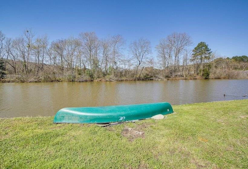 Waterfront Family Retreat W/ Fire Pit & Canoe