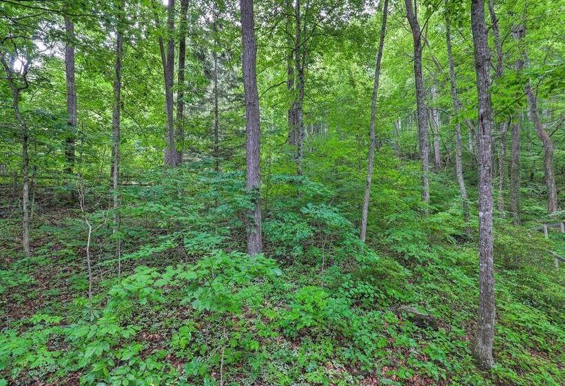 Carriage House Near Downtown & The Parkway