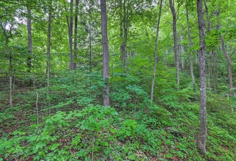 Carriage House Near Downtown & The Parkway