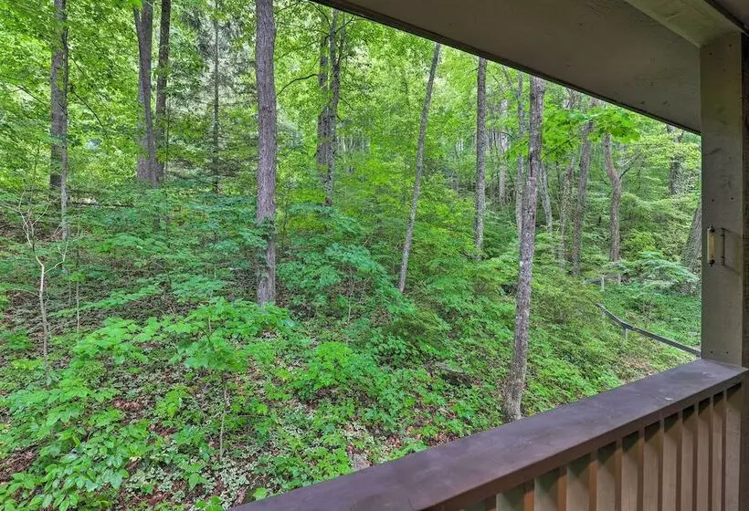 Carriage House Near Downtown & The Parkway