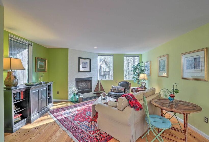 Carriage House Near Downtown & The Parkway