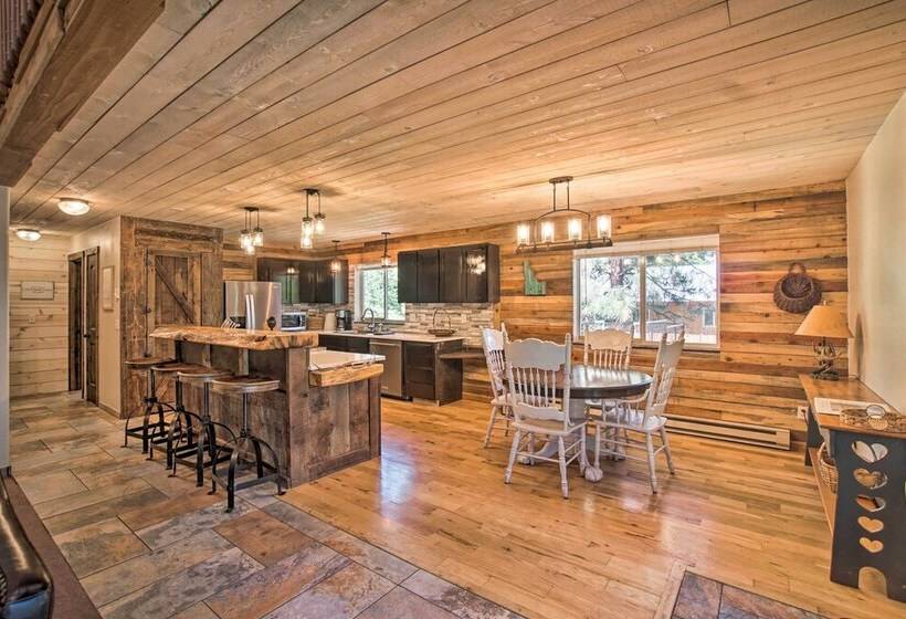 Beautiful Mccall Cabin: Perfect For Families!