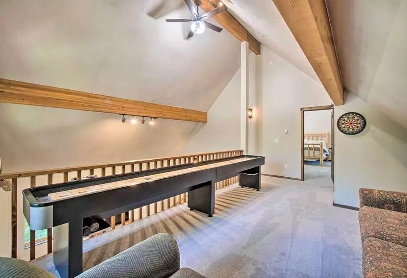 Beautiful Mccall Cabin: Perfect For Families!