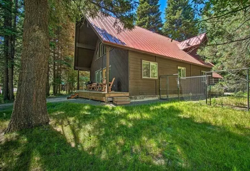 Beautiful Mccall Cabin: Perfect For Families!