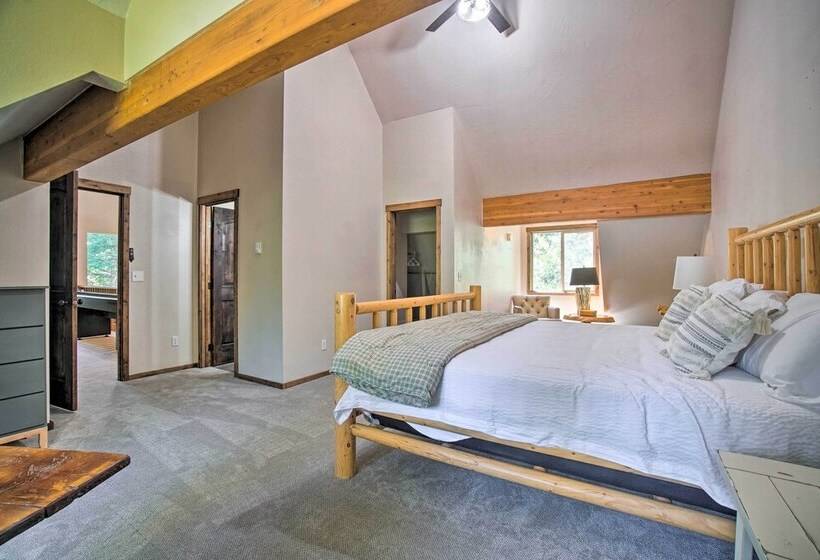 Beautiful Mccall Cabin: Perfect For Families!