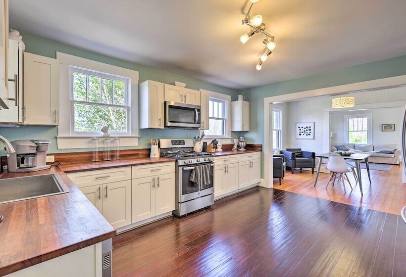 Birmingham Vacation Rental: 9 Miles To Downtown!