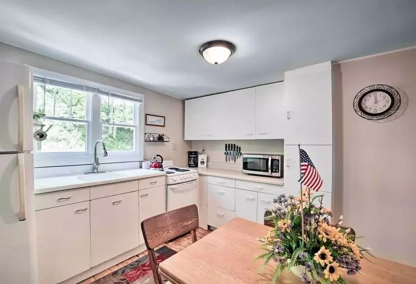 Bryson City Home W/ Private Fire Pit & Creek!