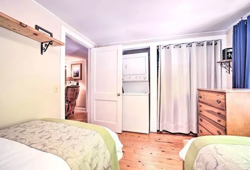 Bryson City Home W/ Private Fire Pit & Creek!