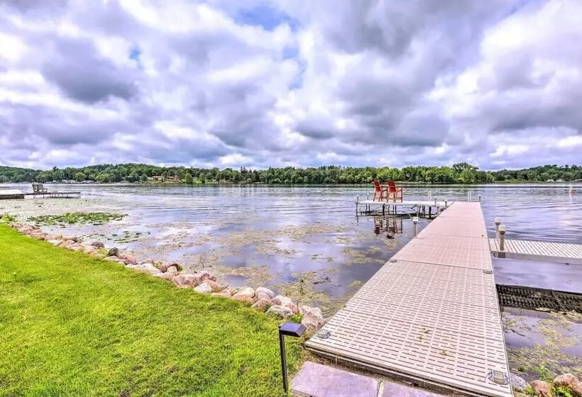 Cascade Lakefront Home: Boat Dock, Fire Pit!