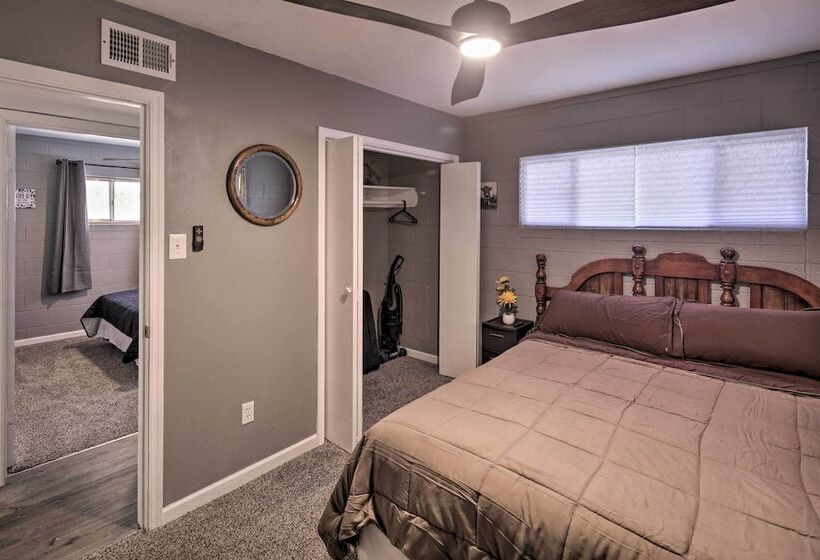 Centrally Located Gem With Laughlin Strip Views!