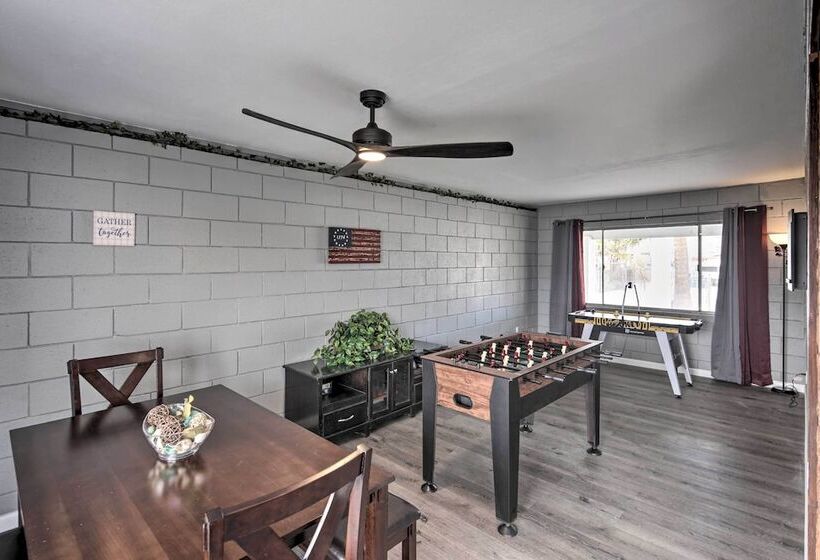 Centrally Located Gem With Laughlin Strip Views!