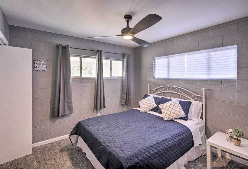 Centrally Located Gem With Laughlin Strip Views!