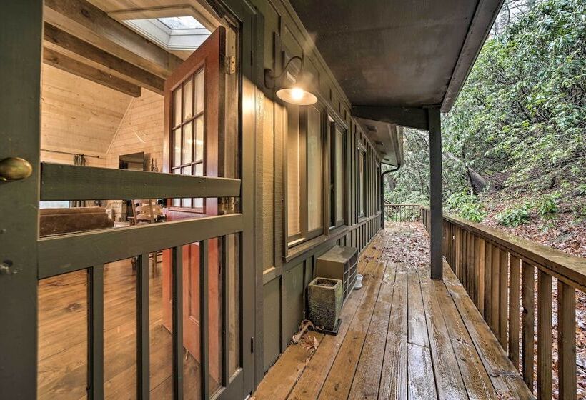 Mountain View Cabin Near Ski Sapphire Valley!