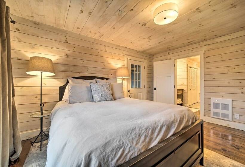 Mountain View Cabin Near Ski Sapphire Valley!