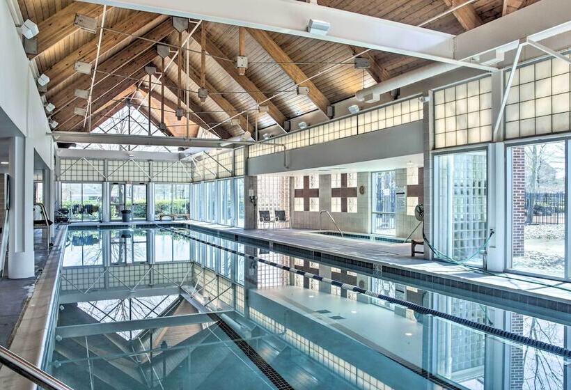 Ocean View Oasis W/ Resort Access, 2 Mi To Beach!