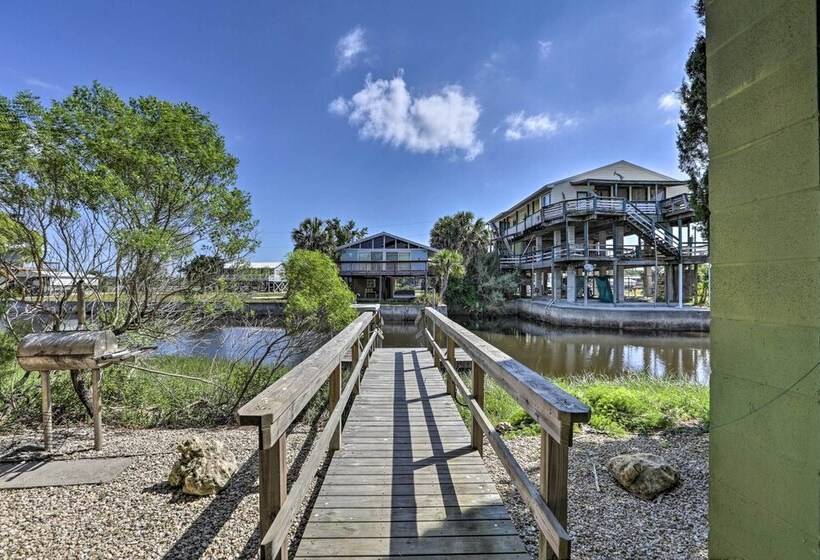 Cozy Home With Ocean View: 5 Mi To Keaton Beach!