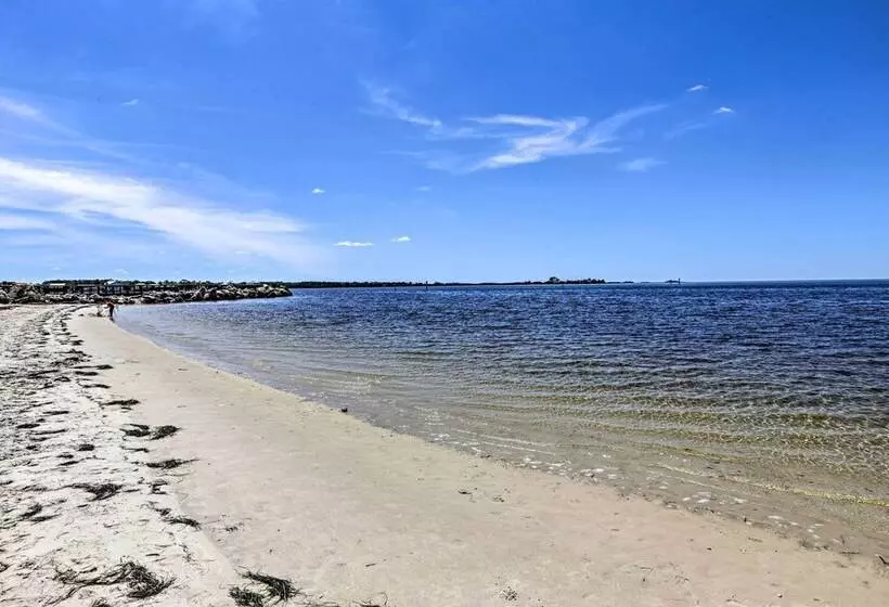 Cozy Home With Ocean View: 5 Mi To Keaton Beach!