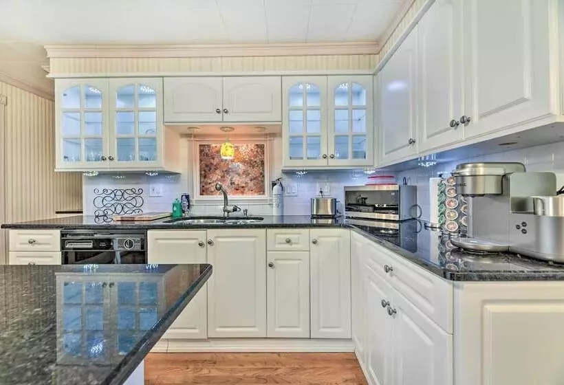 Cozy Lewiston Home < 10 Mi To Niagara Falls!