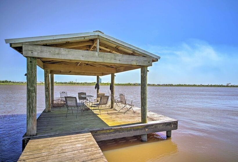 Exquisite Lake Charles Gem   Waterfront Views