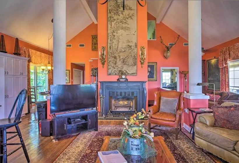 Exquisite Lake Charles Gem   Waterfront Views